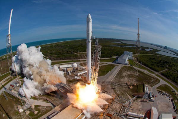强强联手：SpaceXAI 与 Cursor 联手打造 AI 模型，性能或直追 GPT-5.5