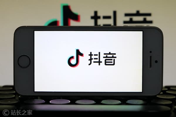 抖音發佈公告打擊 AI 技術濫用行爲 對違規商家商家和達人採取下架、清退等措施