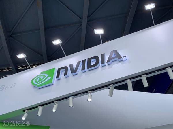 ​英特爾在印度高校設立 AI PC 體驗開發中心