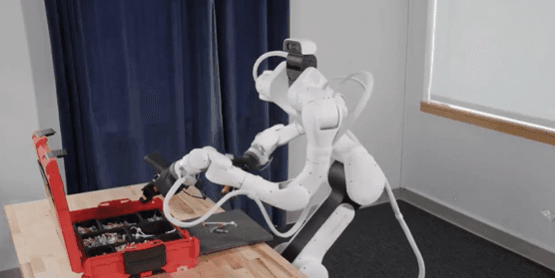 Robots Enter Their ChatGPT Moment! Generalist Releases GEN-0, 270,000 Hours of Real Data Gives Rise to the First Embodied Intelligence Scaling Law