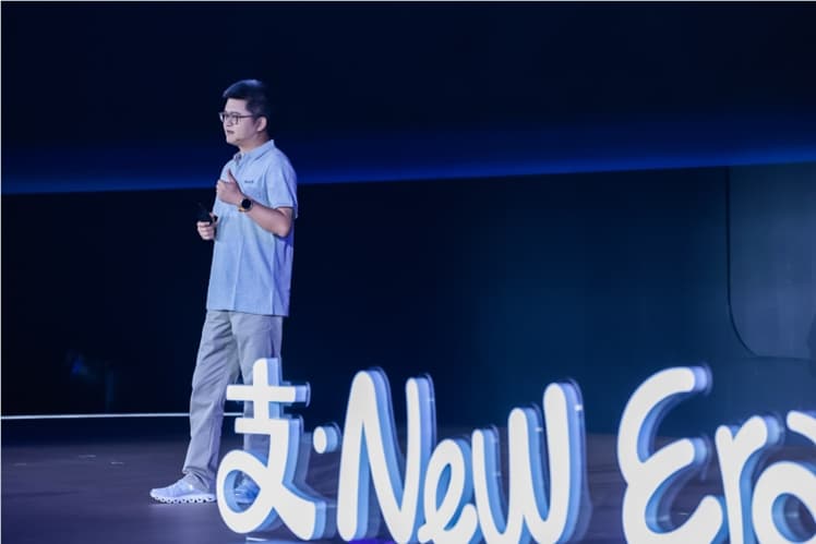 蚂蚁集团CEO韩歆毅:已构建适配智能体商业的全新AI支付服务