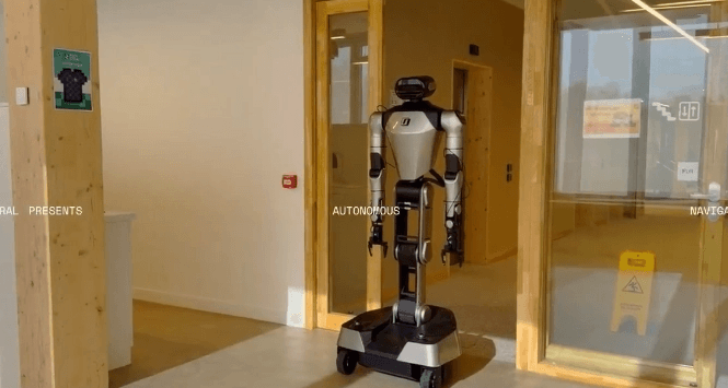 一个普通摄像头就能自主导航:Mistral发布8B模型Robostral Navigate,性能碾压多摄像头方案